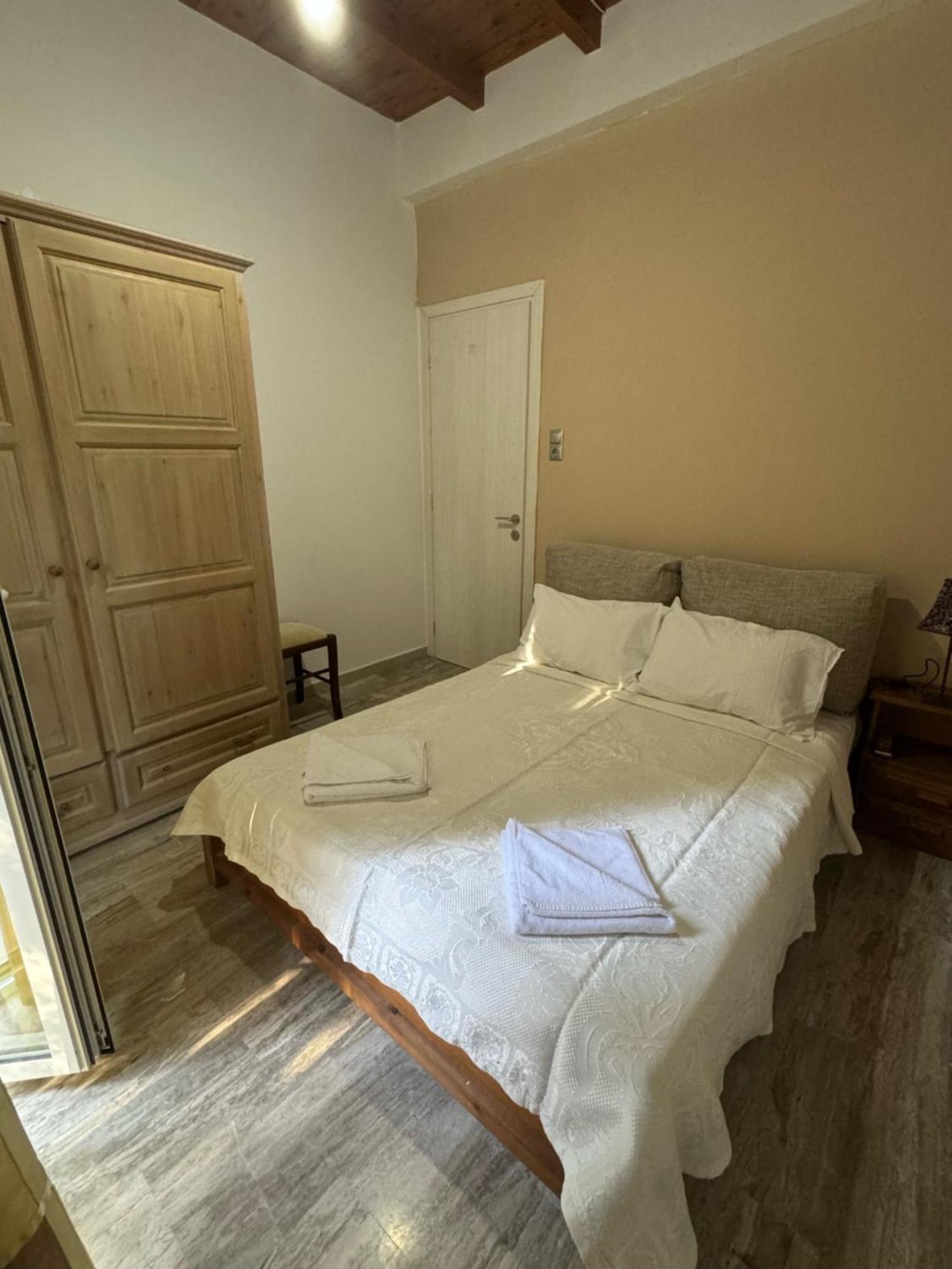 Classic Apartment מרונאס מראה חיצוני תמונה